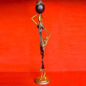 Stylisée Mère-Enfant - porteuse d'eau - en bronze_50 cm de hauteur