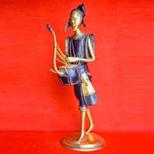 Joueur de CORA - en bronze_ 40 cm de hauteur